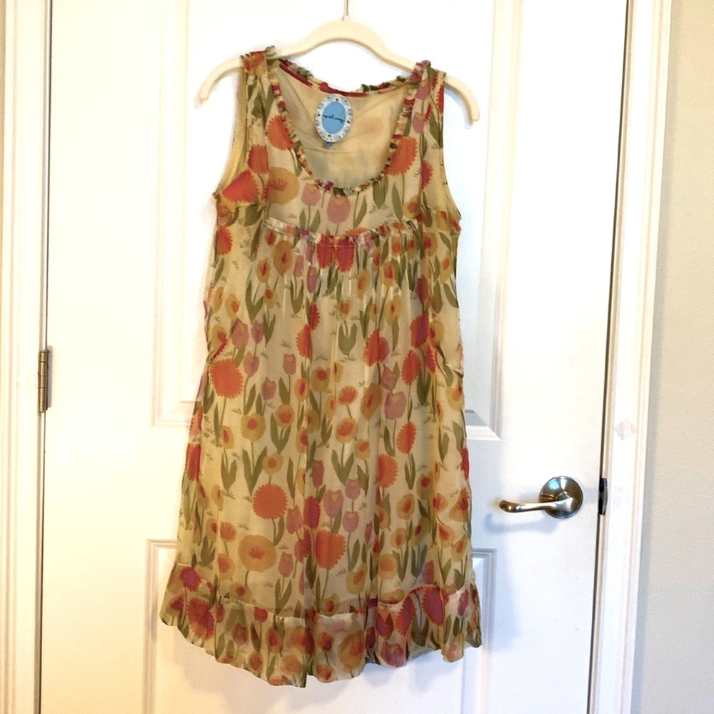 April, May sleeveless dress in cream , peach and‎ green